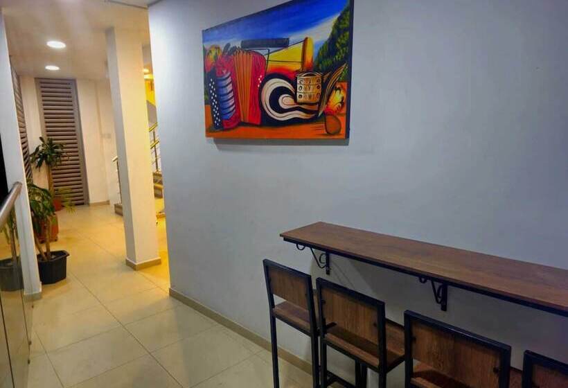 Отель Anajirawaa