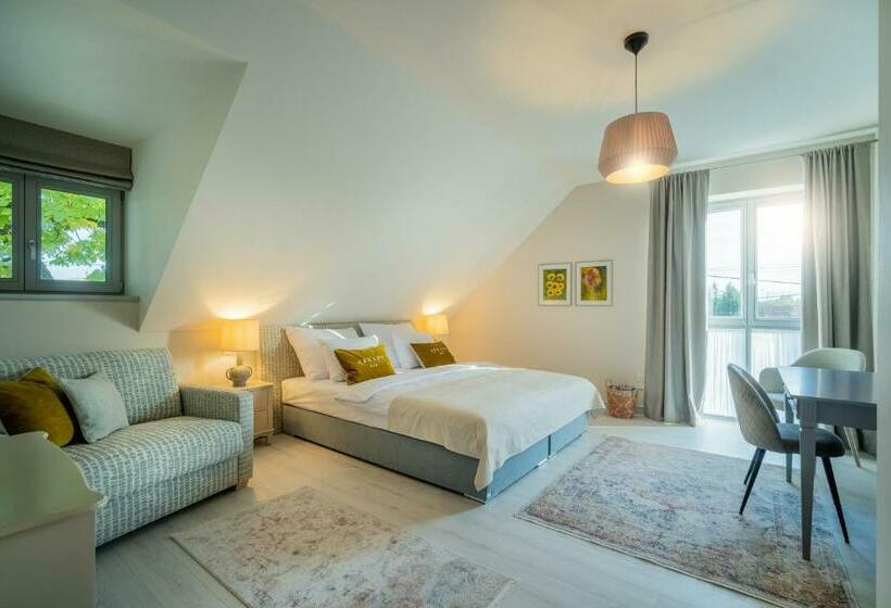 ホテル Arkady Hof