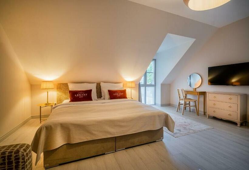 ホテル Arkady Hof