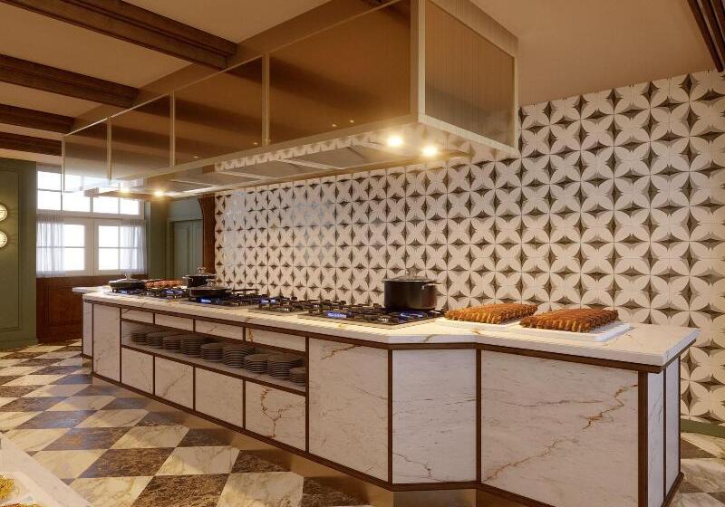 Canfranc Estación, A Royal Hideaway Hotel   Gran Lujo