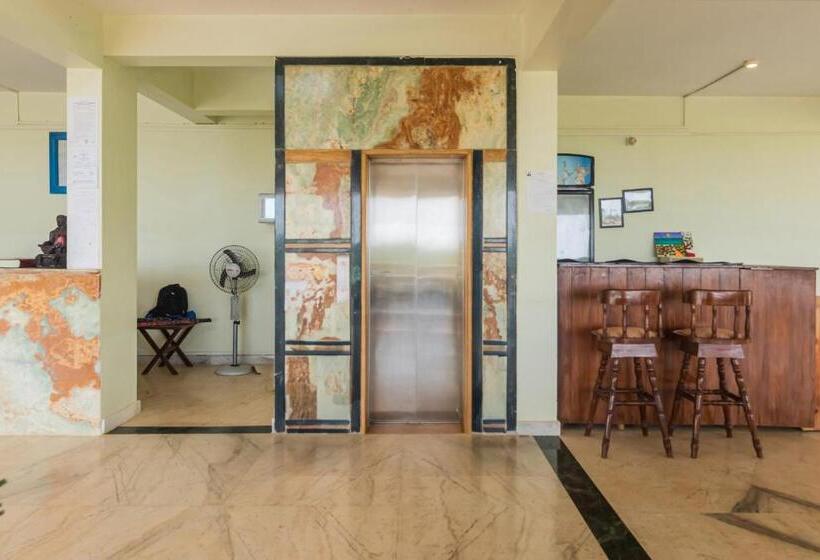 فندق Capital O The Great Ocean View