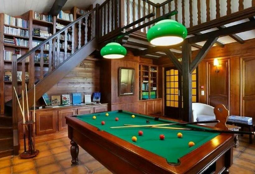 בית מלון כפרי Chalet  Vaccapark