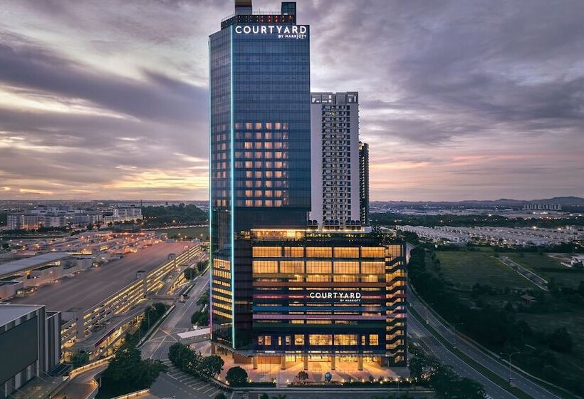 هتل Courtyard By Marriott Setia Alam