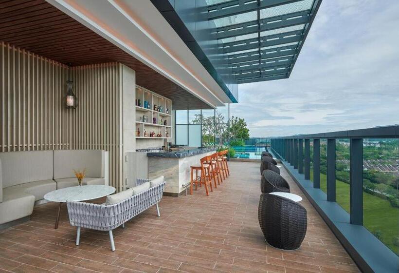 هتل Courtyard By Marriott Setia Alam
