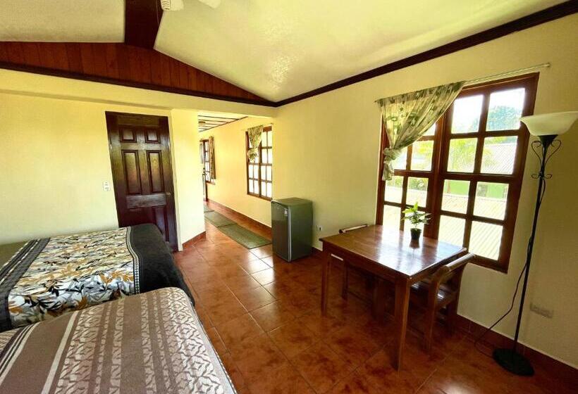 מלון כמוסות Brisa Del Mar