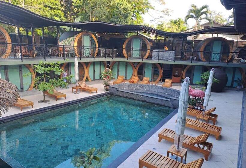 胶囊酒店 Saranda Boutique