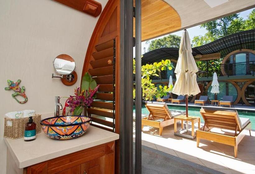 胶囊酒店 Saranda Boutique