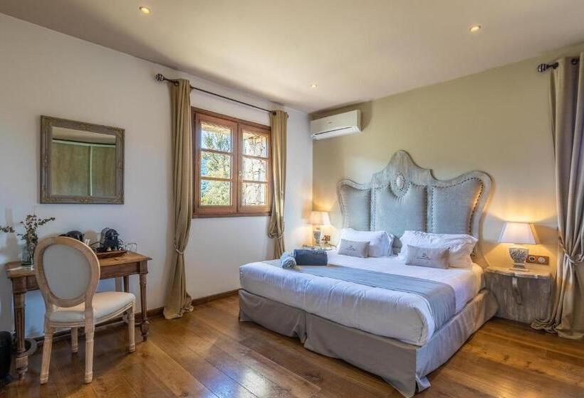 فندق Domaine Du Reginu