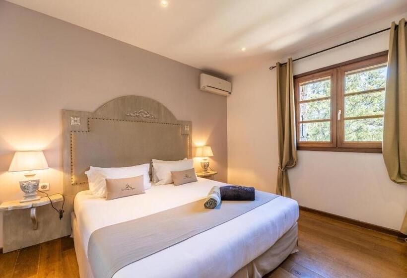 فندق Domaine Du Reginu