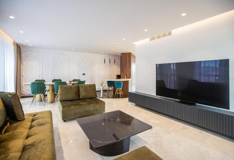 בית מלון כפרי Elisa Tirana, Affiliated By Meliá