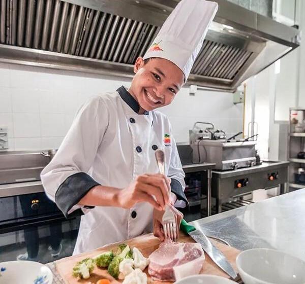 هتل Enjoy Boutique