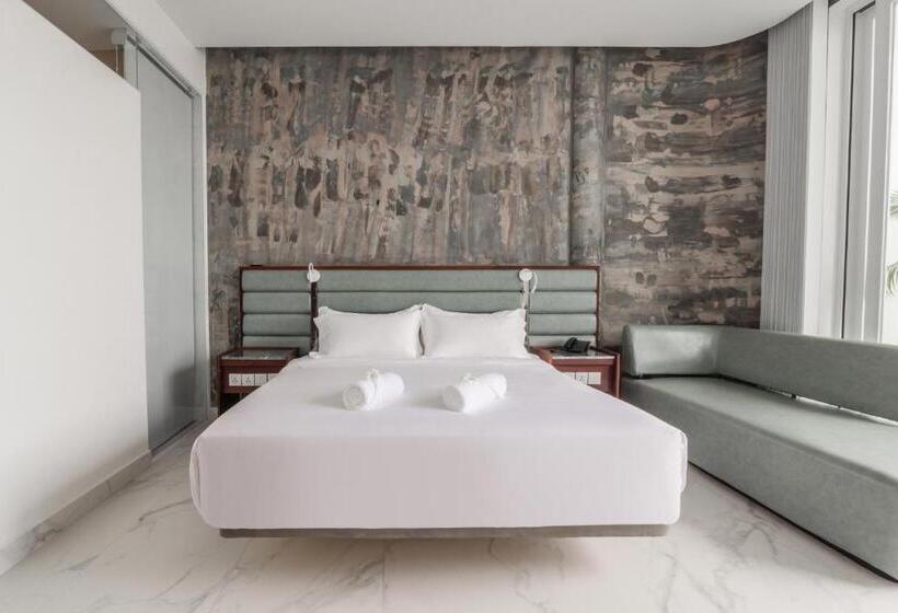 هتل Enjoy Boutique