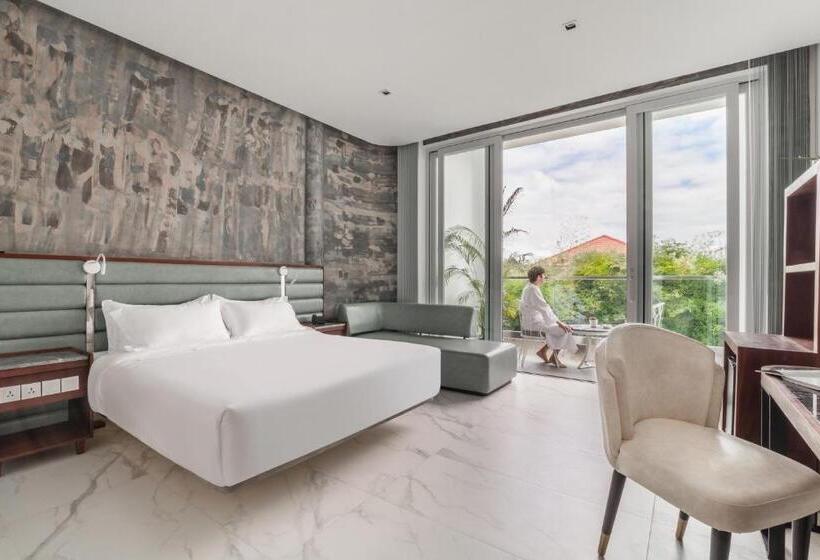 هتل Enjoy Boutique