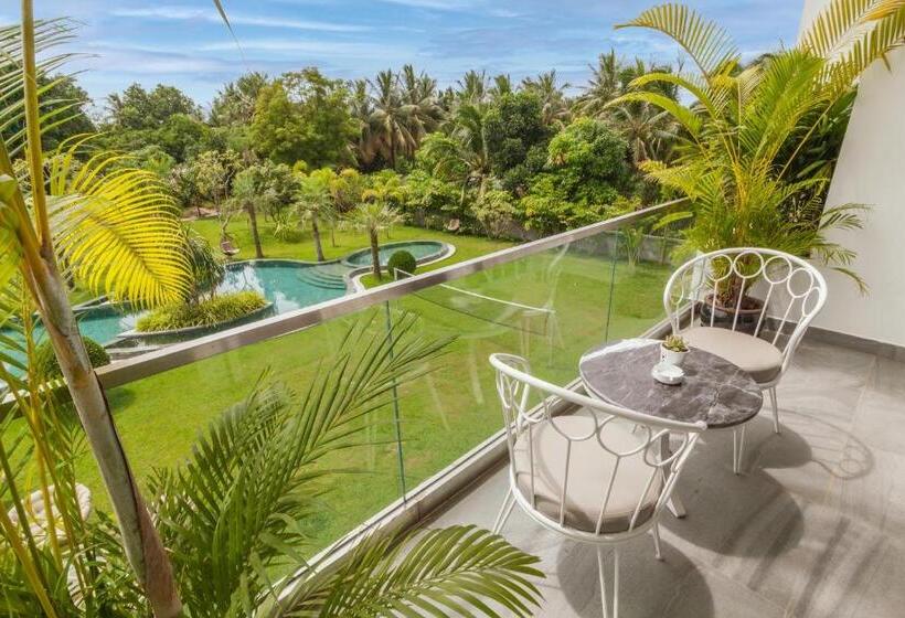 هتل Enjoy Boutique