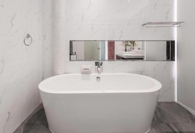 هتل Enjoy Boutique