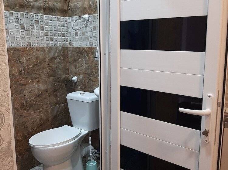 فندق Erebuni Plaza