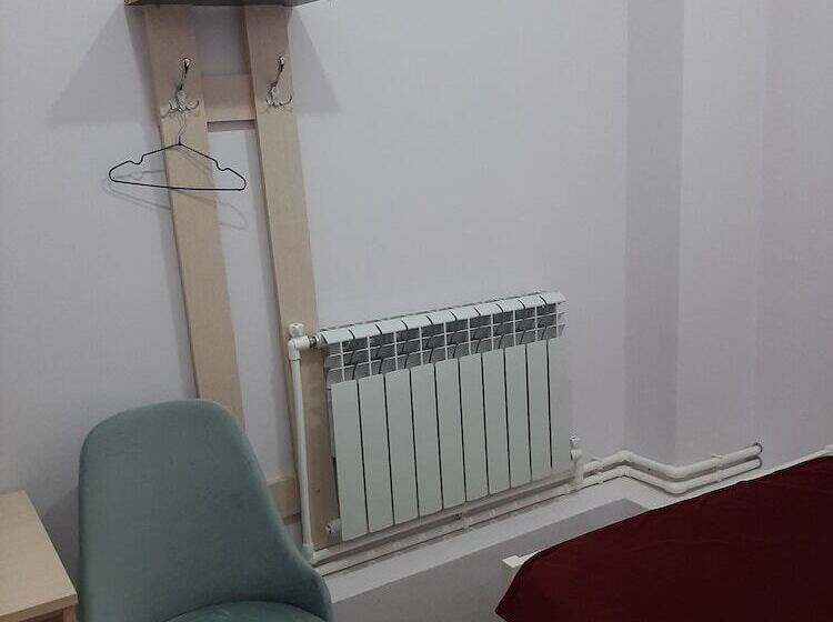 فندق Erebuni Plaza