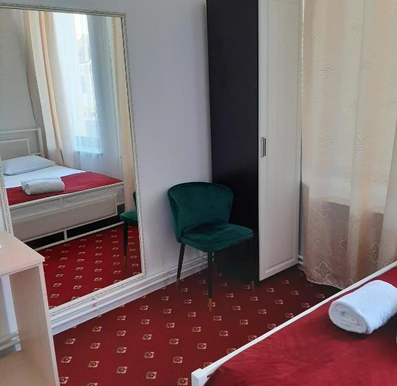 فندق Erebuni Plaza