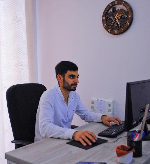 فندق Erebuni Plaza