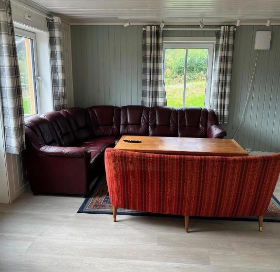 فندق Fjellstad Gård   2 Minutes From E6 And 5 Minutes Drive From Steinkjer City