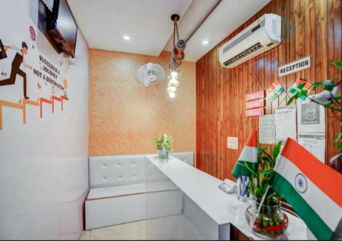 Отель Flagship Seventy Stay In