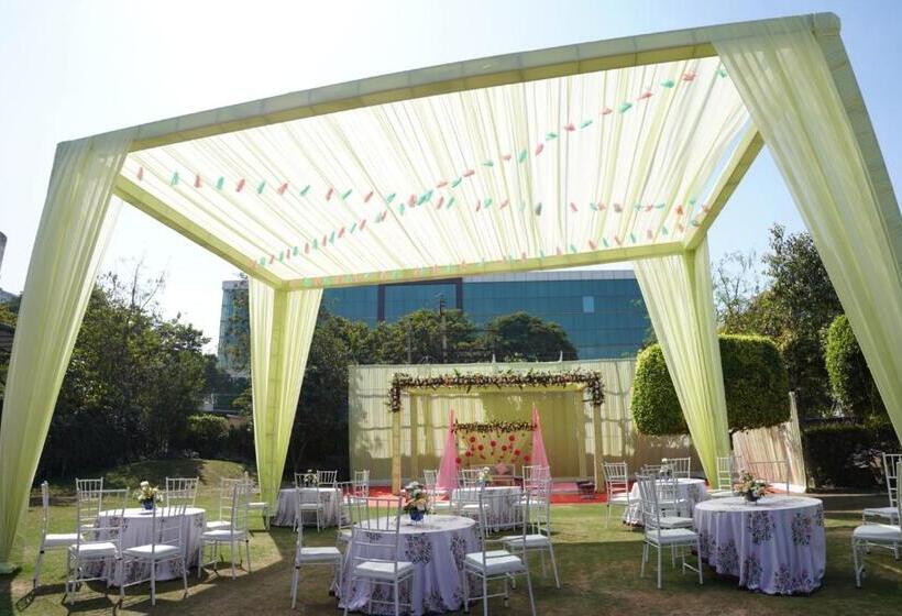 Hotel Goa Country Club