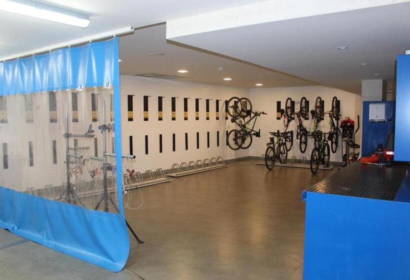 בית מלון כפרי Guiana Rooms & Suites