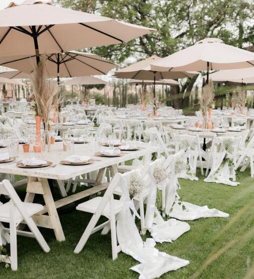 Отель Hacienda Maria Eugenio