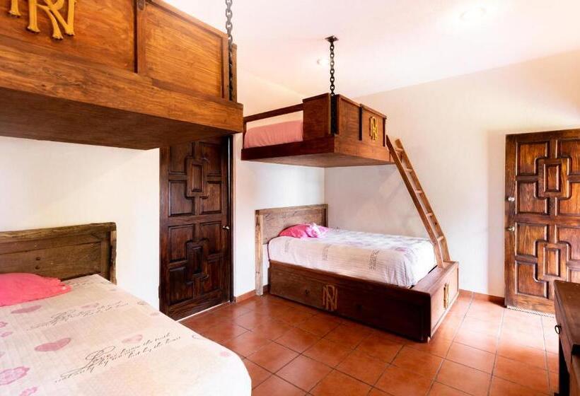 Отель Hacienda Maria Eugenio