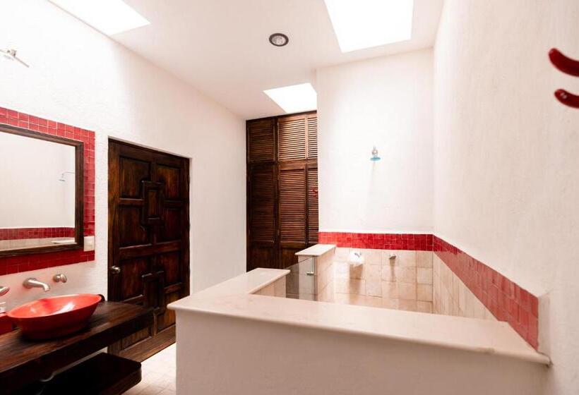 Отель Hacienda Maria Eugenio