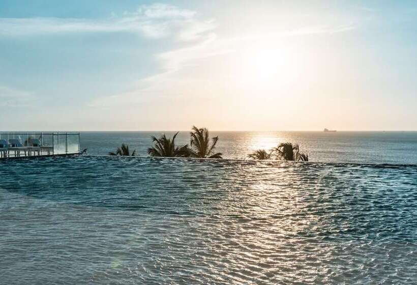 ホテル Hilton Santa Marta