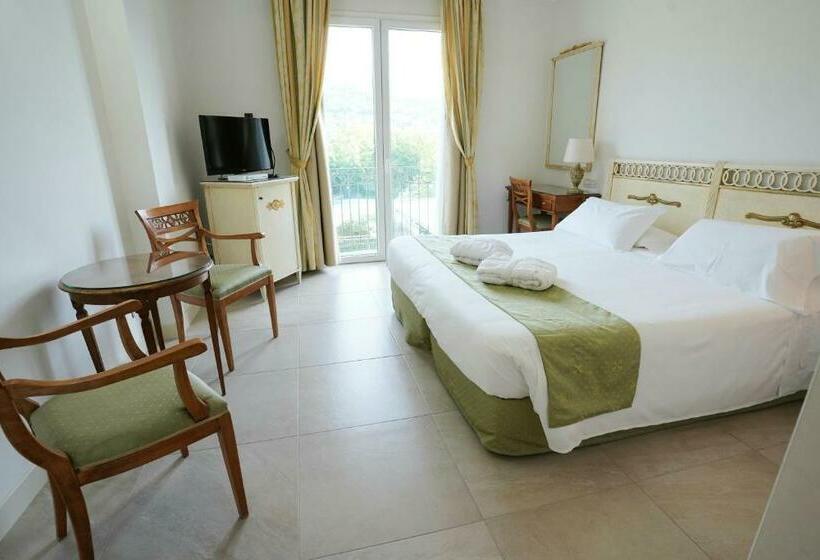 فندق Hotiday Room Collection   Fiuggi