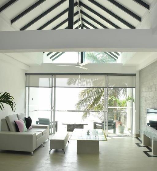 فندق Josan Villa With A Glorious Beach And Sea View