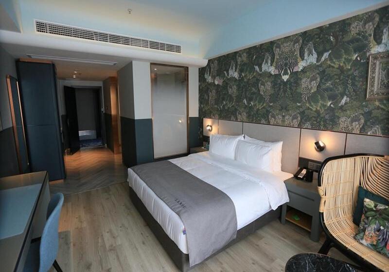 Lanou Hotel Lianyungang Donghai Crystal City