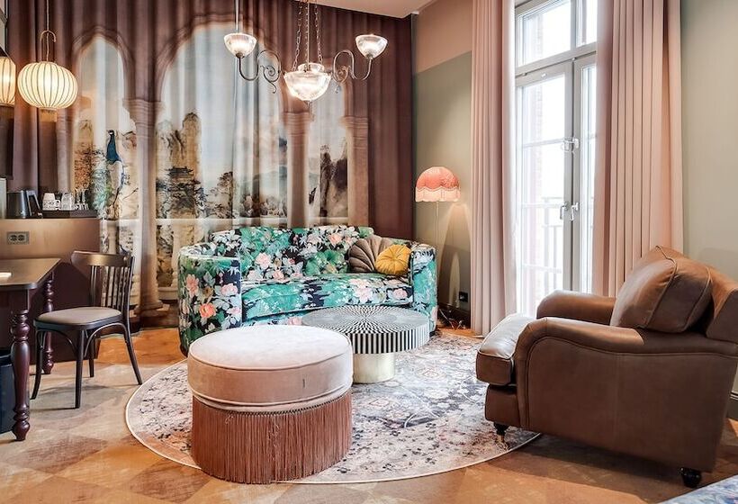 Отель Liseberg Grand Curiosa