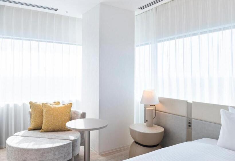 Mitsui Garden Hotel Yokohama Minatomirai Premier