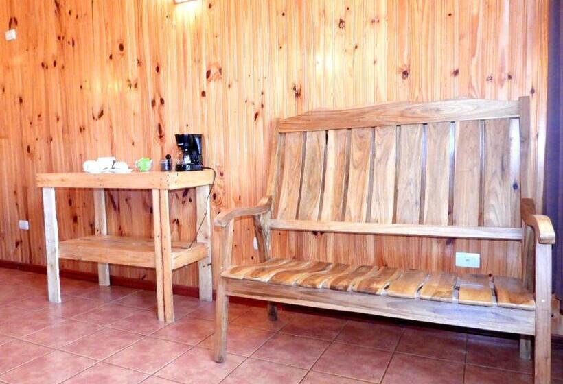 Отель Miztli Lodge & Adventure