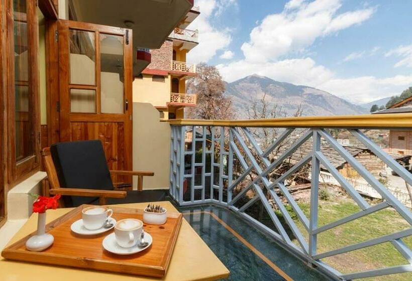 فندق Naggar Delight & Wool Cafe