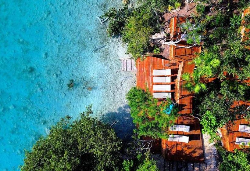 בית מלון כפרי Naya Bacalar Lagoon Front