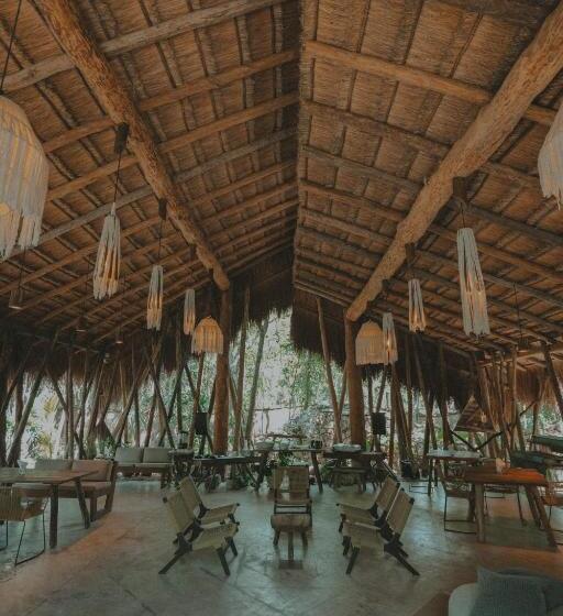 Отель Naya Bacalar Lagoon Front