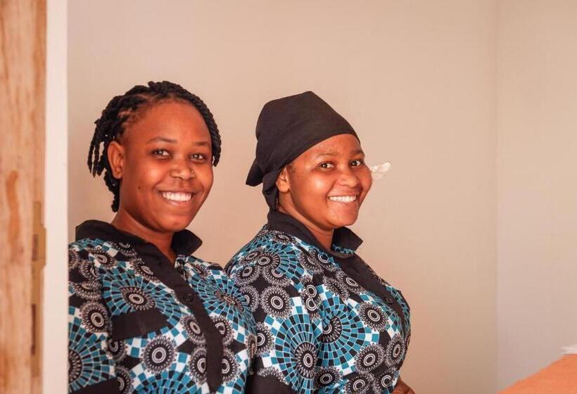 هتل Nungwi Heritage Resort