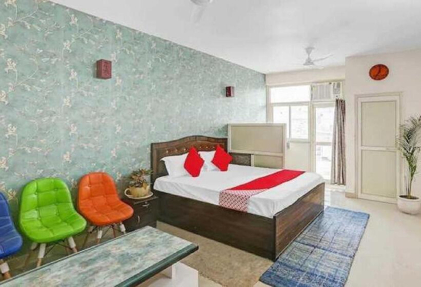 호텔 Oyo 70006 Krishna Orchid