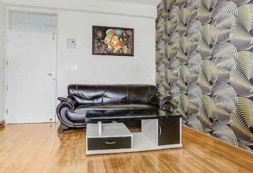 호텔 Oyo 70006 Krishna Orchid