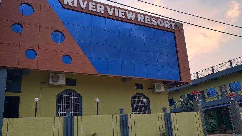 Отель Oyo 70099 River View Resort