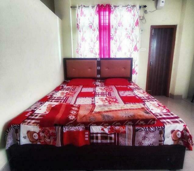 Отель Oyo 70215 Lucky