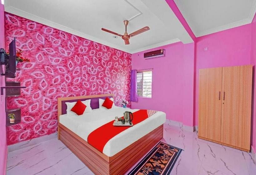 فندق Oyo 70227 Deras Resort