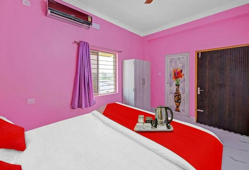 فندق Oyo 70227 Deras Resort