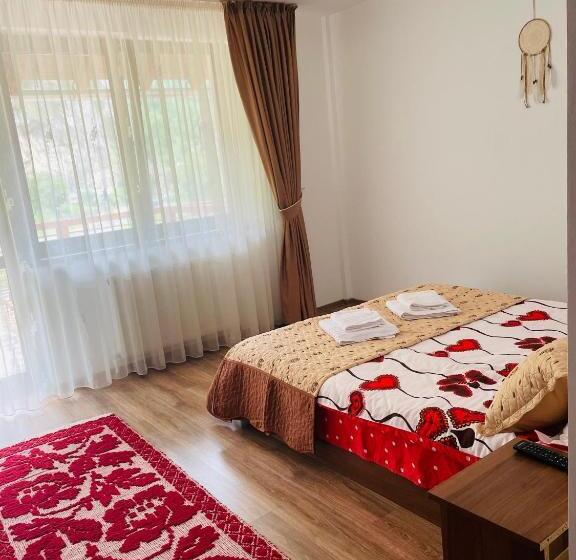 בית מלון כפרי Pensiunea Cheile șugăului