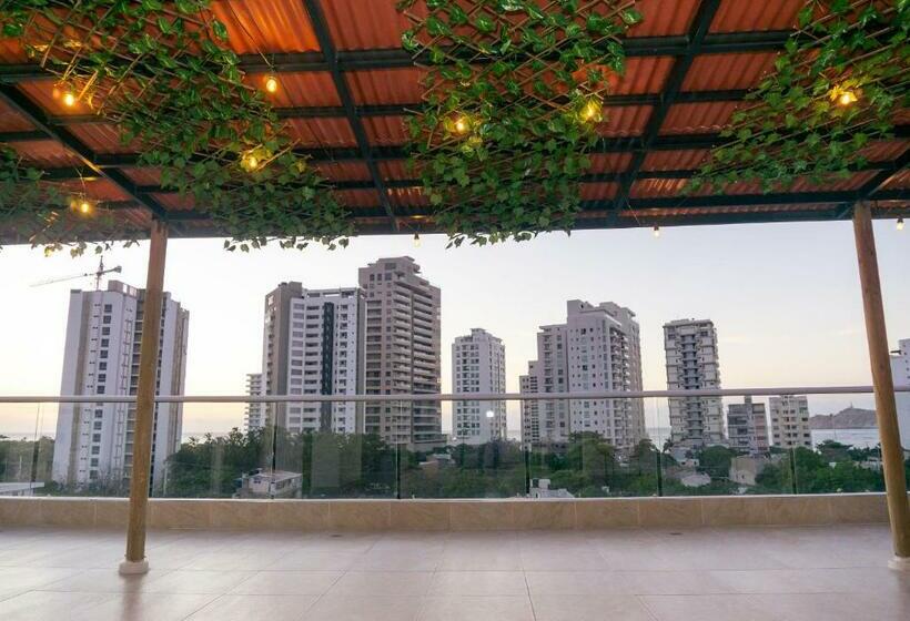 ホテル Prado Loft