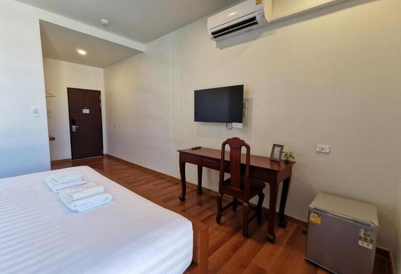 בית מלון כפרי โรงแรมรชาโขง Racha Khong